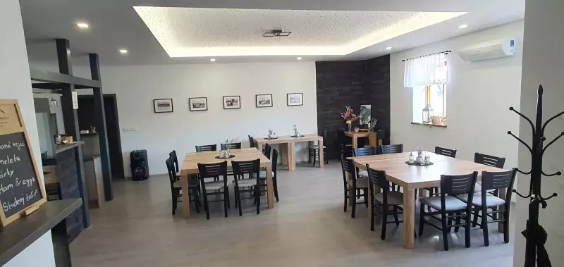 Restaurace penzionu Vinařství Poppovi Šatov