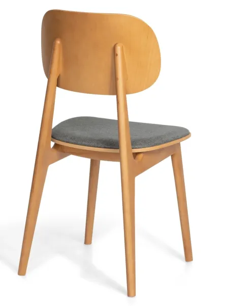 Bunny buk s čalouněným sedákem a opěrkou.